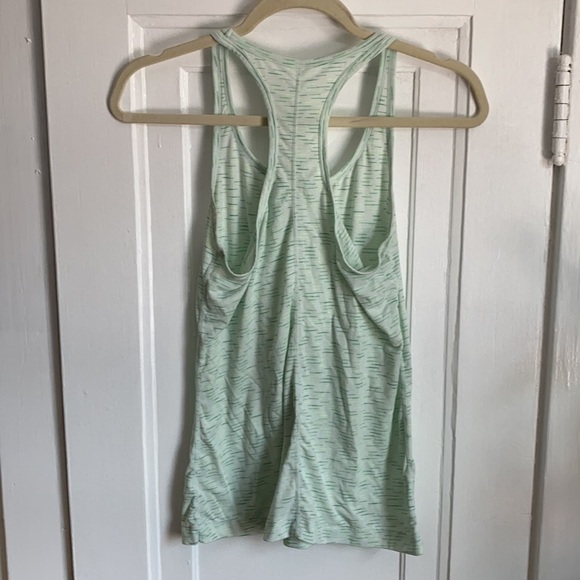 GapFit Breathe Racerback Tank - Picture 5 of 5